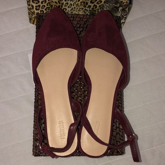 F21 7 Burgundy Faux Suede Pointy Toe Sling Back Flats - Picture 8 of 10